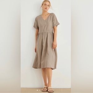 Gray Cove, size M, brand new linen dress.  Women’s Vans 8.5, excellent condition